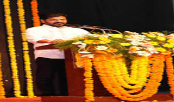 Telangana CM appeals RTC workers to withdraw proposed strike from May 7