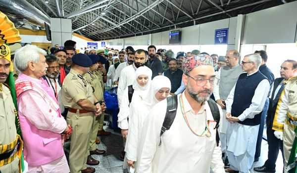 Lieutenant Governor flags off J&K’s 1st batch of Haj pilgrims from Srinagar International Airport