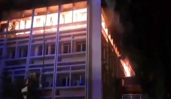 Major fire breaks out at SBI administration building in Patny Centre, Secunderabad