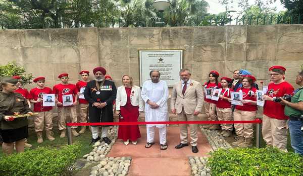 Russian Embassy installs plaque to recognise Biju Babu’s significant contribution during World War II