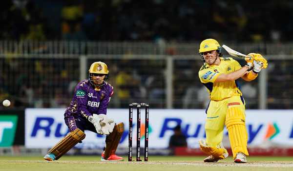 CSK edge out KKR by 2 wickets in IPL thriller