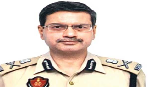 Smuggler dies in encounter with police, other flees