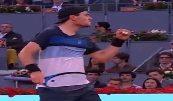 Jack Draper reaches last 32 of Italian Open