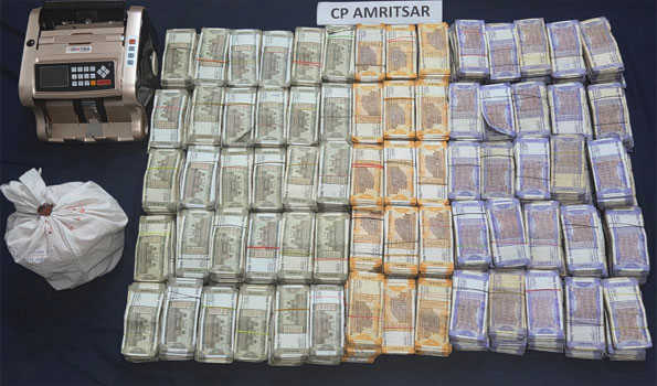Punjab police arrest 3 hawala opratives with 1kg heroin