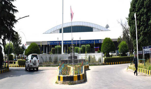 Flight operation resumes at Srinagar Airport