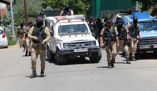3 militants killed in south Kashmir gunbattle