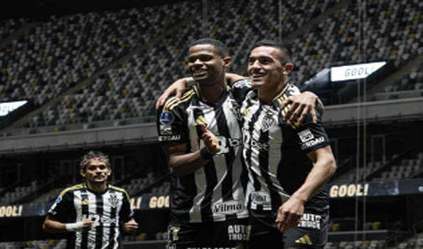Atletico Mineiro beats Caracas FC to close in on knockout stage