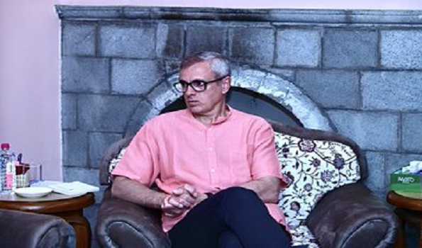 CM  meets several delegations at his Raabita Office in Srinagar
