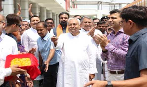 Nitish inaugurates Multimodal Hub and Sub-Way near Patna junction
