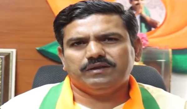 BJP slams Cong over 'Emergency-like' rule in Karnataka