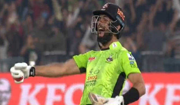 Sikandar Raza flies in to take Lahore to PSL title