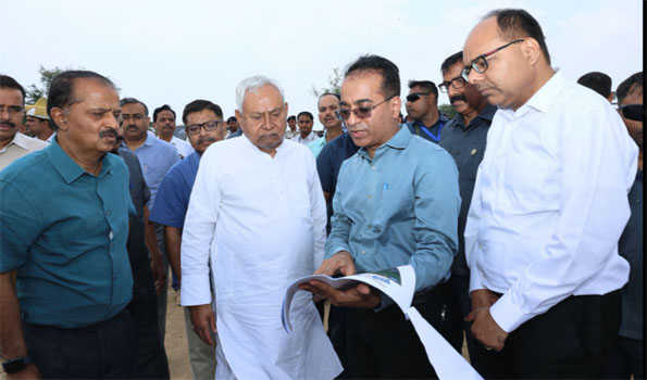 Nitish instructs for early completion of Kacchi Dargah-Bidupur 6 lane bridge