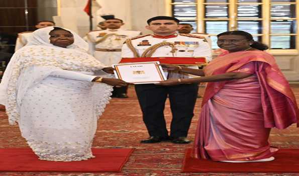 Envoys of four African nations present credentials to President Murmu