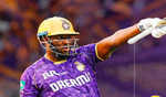 Russel's late onslaught powers KKR to 206/4