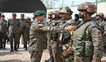 Army Chief visits forward posts in Sunderbani sector of J&K