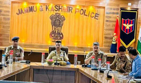 Identity drug peddlers, take strict action against them: Jammu SSP