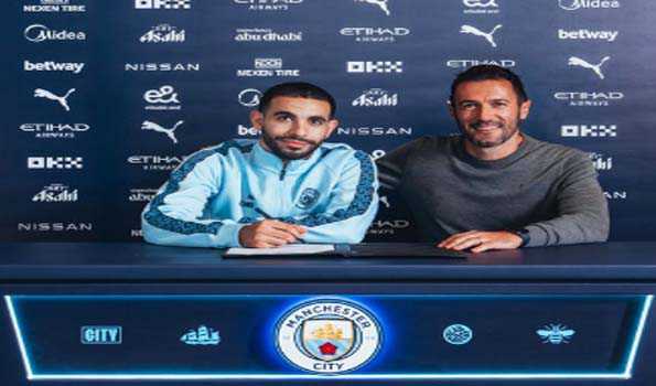 Manchester City signs defender Ait Nouri from Wolves