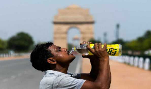 Severe heatwave in Delhi, IMD issues red alert