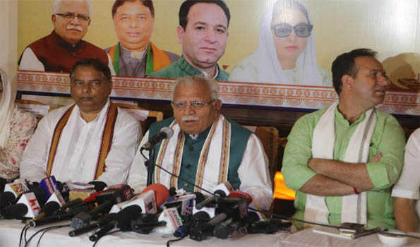 Union Minister Khattar vows to maximize water use amid Indus treaty suspension
