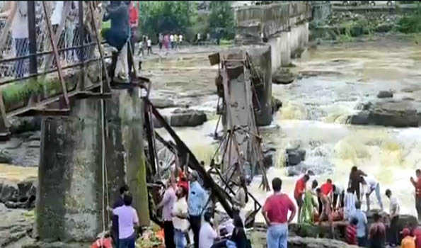 Pune: Bridge on Indrayani river collapses, 10 to 12 feared trapped, one washed away