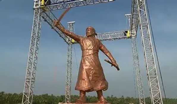 Maha: Chhatrapati Shivaji Maharaj statue's pedestal caves in at Rajkot fort in Sindhudurg