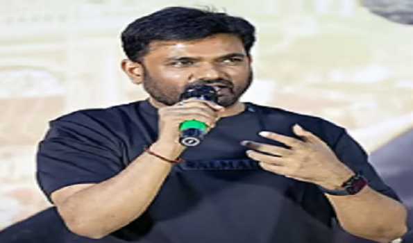 Director Maruthi recalls his first meeting with Prabhas as 'like meeting God'