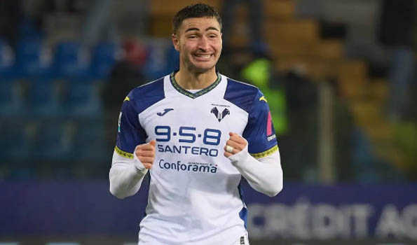 Seagulls swoop to sign Italian international Coppola