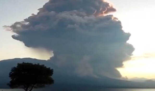 Volcano eruptions force people in Indonesia’s East Nusa Tenggara province to flee, air travel disrupted