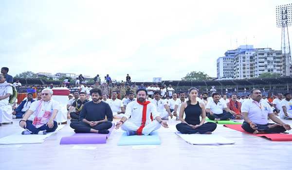 Grand Yoga countdown held at LB Stadium ahead of International Yoga Day; film and political celebrities participate