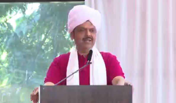 Maha: Fadnavis addresses 'Warkari Bhakti Yoga' programme in Pune