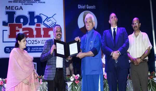 Employment generation, self-employment via entrepreneurship top priority of J&K govt: LG