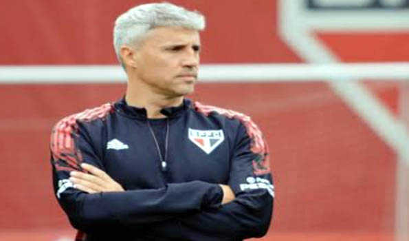 Crespo says he chose Sao Paulo over Europe