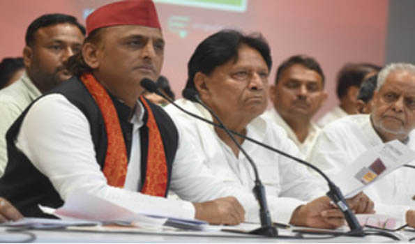 SP chief slams dominant castes for insulting a 'PDA' katha vachak