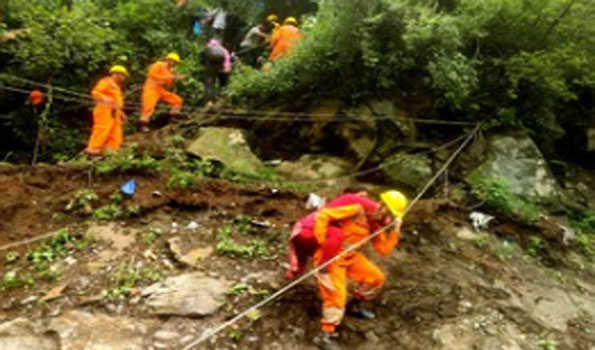 Three pilgrims die, eight injured, nine missing as  bus falls into Alaknanda