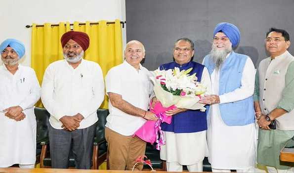 Punjab Vidhan Sabha Speaker administers oath to newly-elected MLA Sanjeev Arora