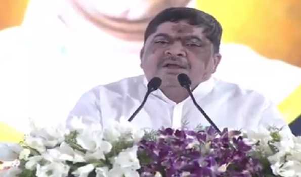 Ponnam slams BRS, urges unity for Telangana’s interests at Congress district meet