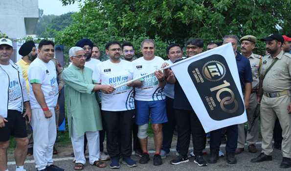 J&K Sports Minister flags off 'Run for Peace and Innovation'
