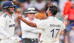 Gill-Pant stand power India past 450, but Eng  hit back
