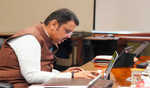 Maha: Govt goes completely paperless, distributes iPads to all ministers