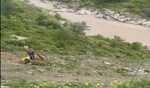 Vehicle falls into Alaknanda; one body found