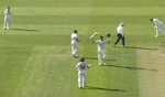 Surrey dominate opening day against Durham