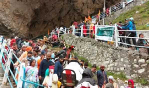Sixth batch of 8605 Amarnath pilgrims leave from Jammu