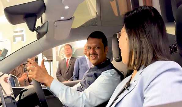 Fadnavis inaugurates Tesla