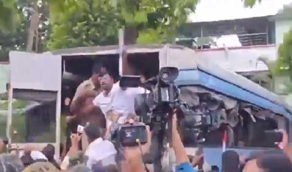 Odisha Bandh: Congress workers clash with police near CM’s residence, several arrested