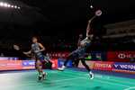 Thailand Open: Sat-Chi advance, Sindhu crashes out