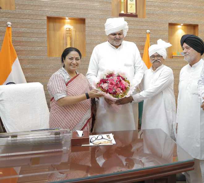 Delhi village delegation meets CM Rekha Gupta, raises concerns on demolitions, land policy