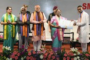RANCHI, FEB 28 (UNI):- President Droupadi Murmu presenting degrees to students during the third convocation of the Central University of Jharkhand, in Ranchi on Wednesday.UNI PHOTO-39U