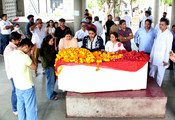 AHMEDABAD, JUN 15 (UNI)- Family members of Air India plane crash victims, Subh and Shagun Modi, get emotional during their last rites procession at Thaltej crematorium, in Ahmedabad on Sunday. UNI PHOTO-61U AHMEDABAD, JUN 15 (UNI)- Family members of Air India plane crash victims, Subh and Shagun Modi, get emotional during their last rites procession at Thaltej crematorium, in Ahmedabad on Sunday. UNI PHOTO-61U